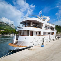 MS Karizma - Rear view